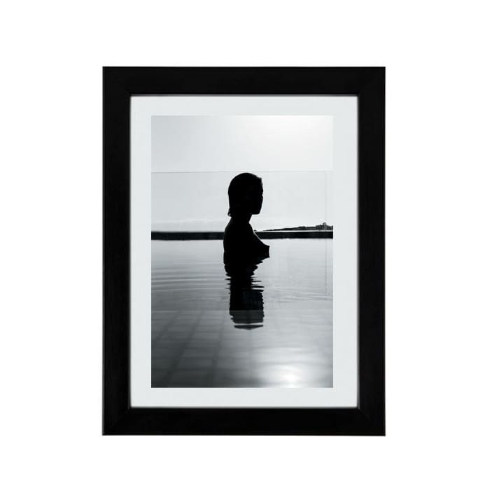 Mirrored woman - The Curators